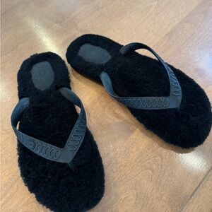 UGG Black Fuzzy flip flop Sandals